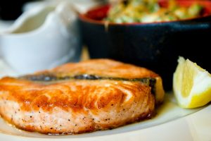 Salmon in lemon sauce – simple recipe