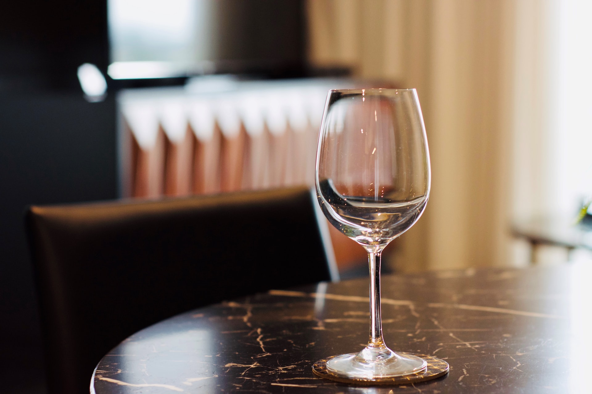 Designer Wine Glasses: The Importance of Aesthetics in Drinking